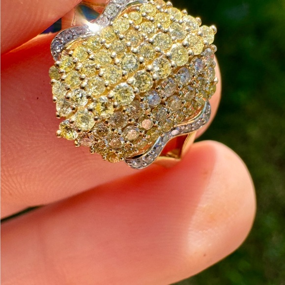 1.00ctw solid 10k gold genuine yellow diamond ring high end - Picture 12 of 16